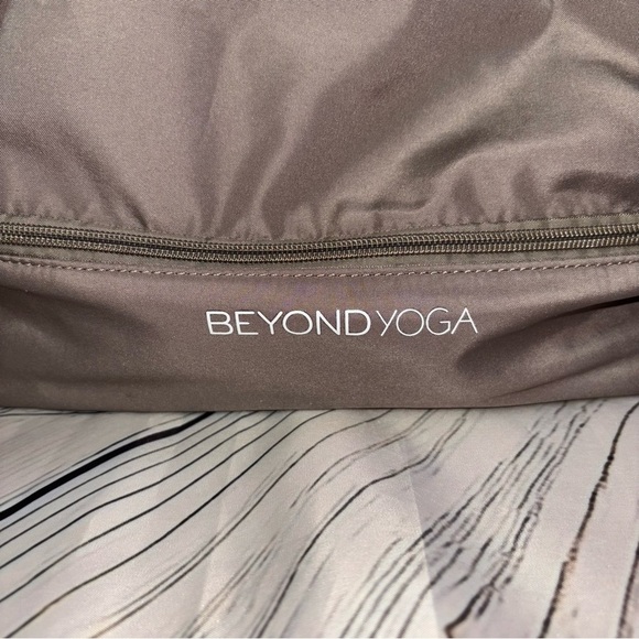 Beyond Yoga Convertible Gym Bag Backpack main image 14